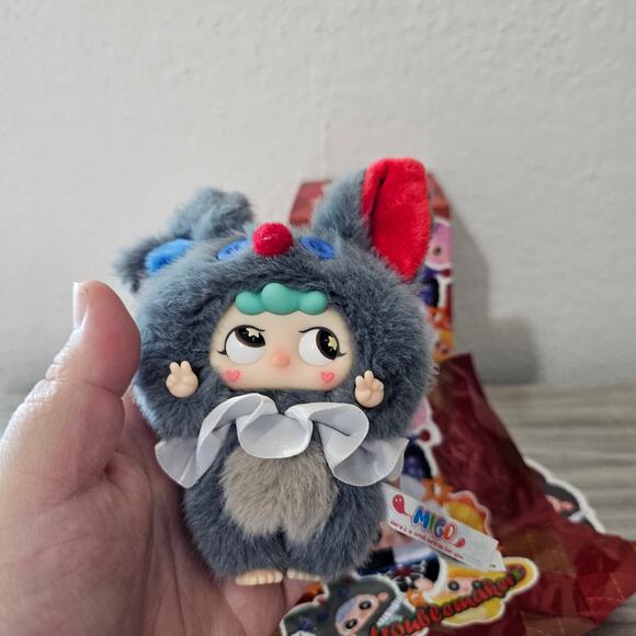 Migos Troublemaker The Unlucky Wolf Vinyl Plush Pendent OPEN CONFIRMED BOX - Picture 6 of 11